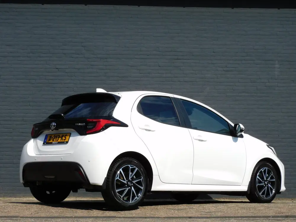 Toyota Yaris 1.5 Hybrid Active TOPSTAAT DEALER ONDERHOU uit 2023, foto 3