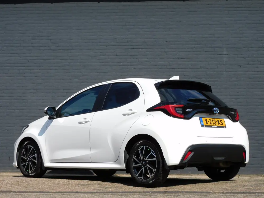 Toyota Yaris 1.5 Hybrid Active TOPSTAAT DEALER ONDERHOU uit 2023, foto 4