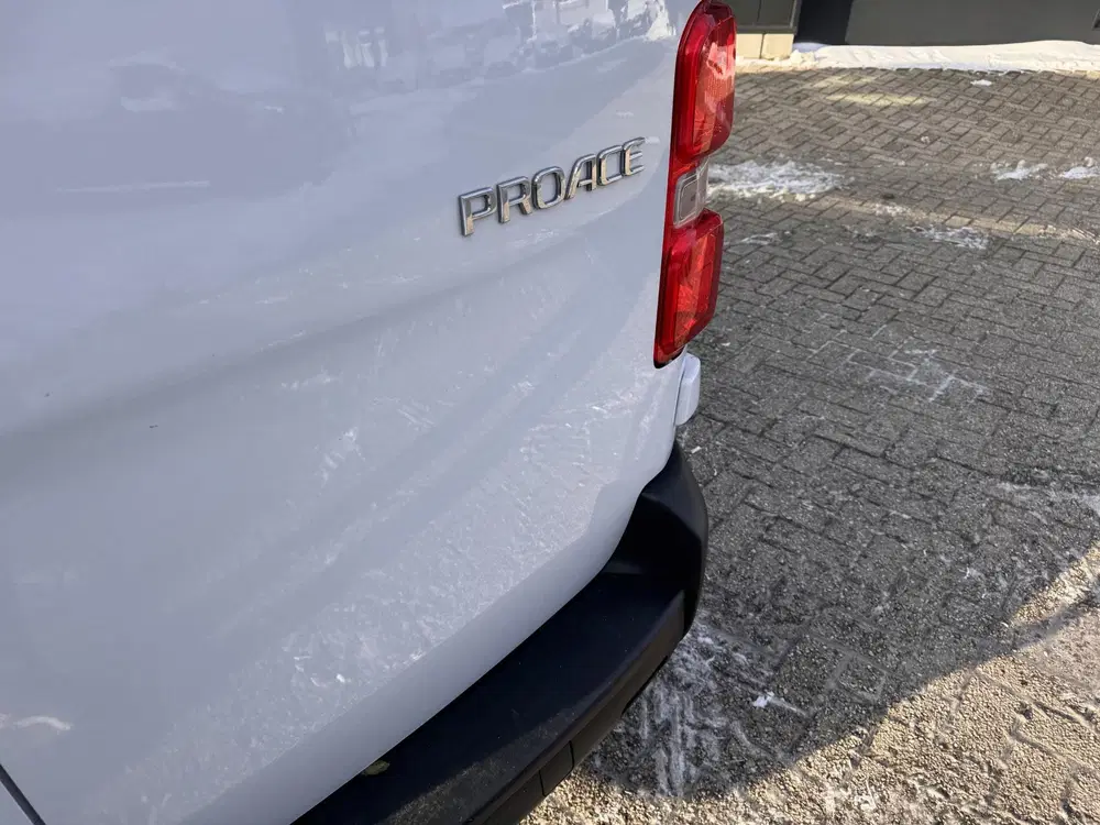 Toyota Proace 2.0 D-4D Live Long Trekhaak Carplay Cru uit 2024, foto 4