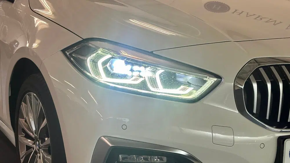 BMW 1-serie 118i Luxury Line 140pk Automaat uit 2020, foto 12