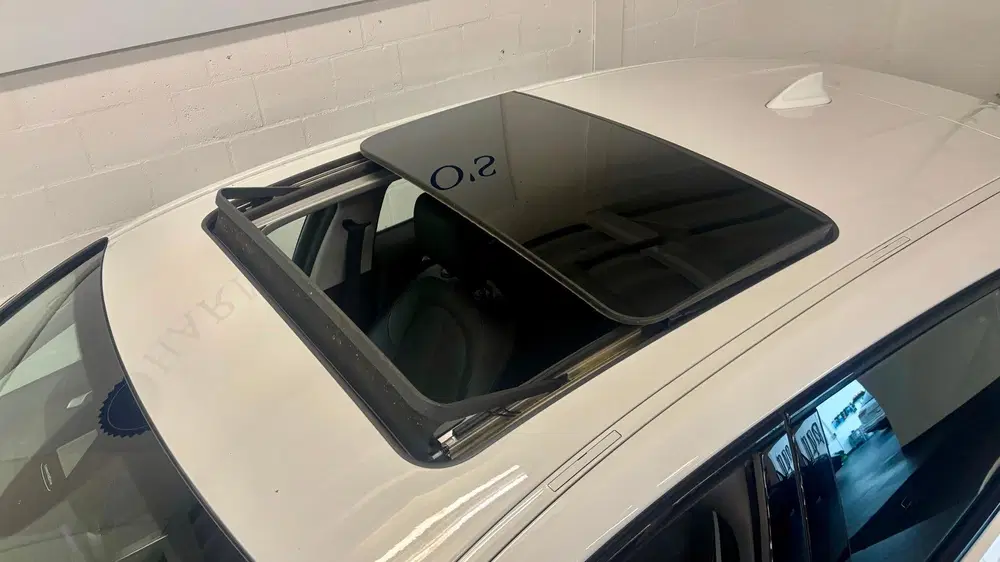 BMW 1-serie 118i Luxury Line 140pk Automaat uit 2020, foto 14