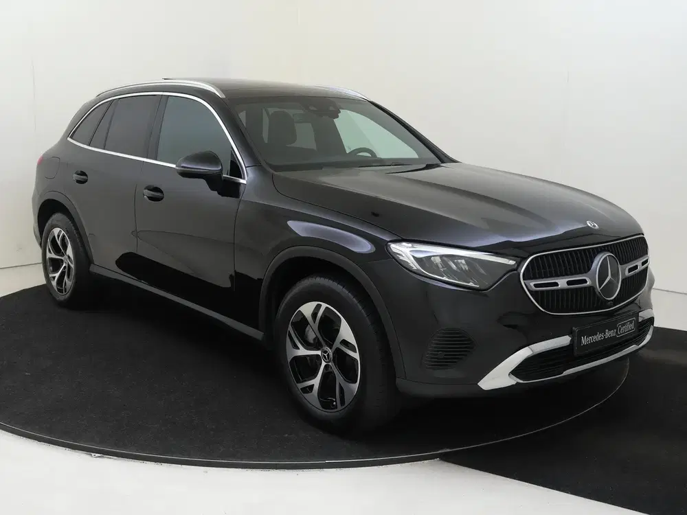 Mercedes-Benz GLC 300e 4MATIC Business Line Memorysto uit 2025, foto 2