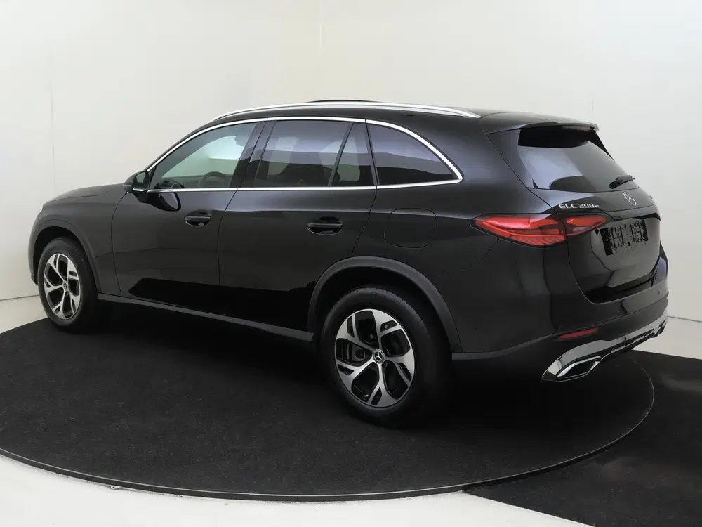 Mercedes-Benz GLC 300e 4MATIC Business Line Memorysto uit 2025, foto 3