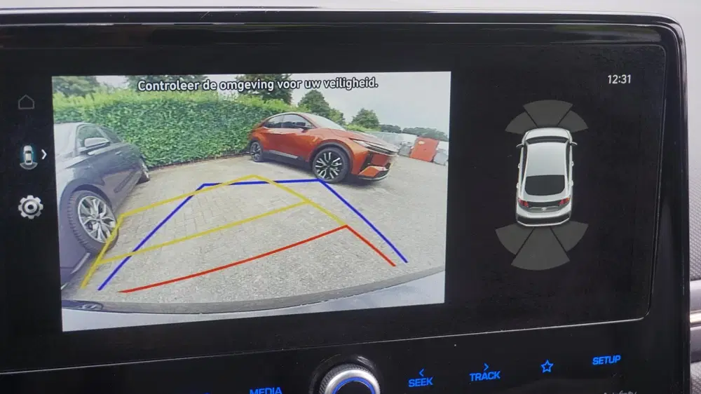 Hyundai IONIQ 1.6 GDi Hybrid Premium Plus uit 2020, foto 17