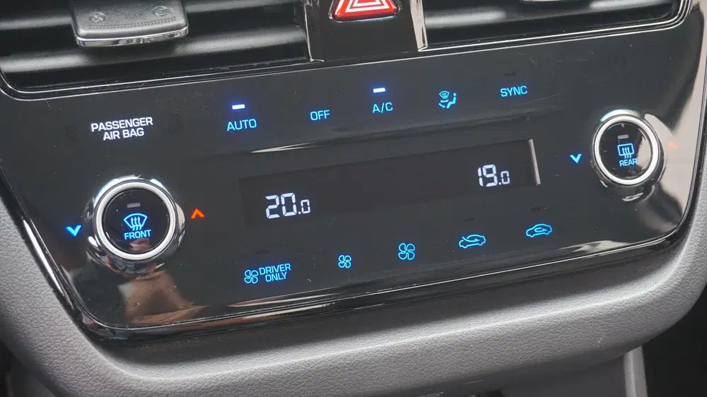Hyundai IONIQ 1.6 GDi Hybrid Premium Plus uit 2020, foto 19