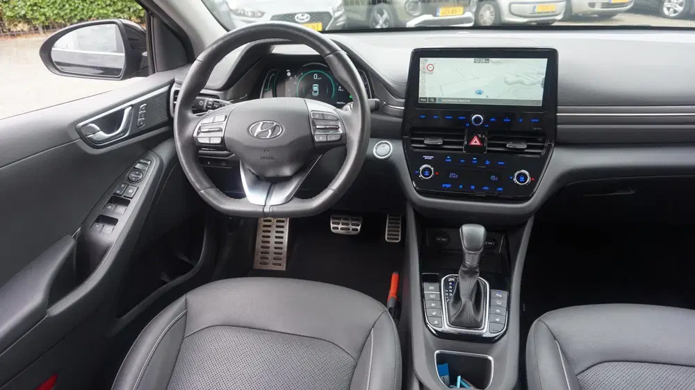 Hyundai IONIQ 1.6 GDi Hybrid Premium Plus uit 2020, foto 8