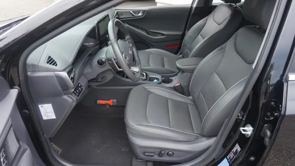 Hyundai IONIQ 1.6 GDi Hybrid Premium Plus uit 2020, foto 9