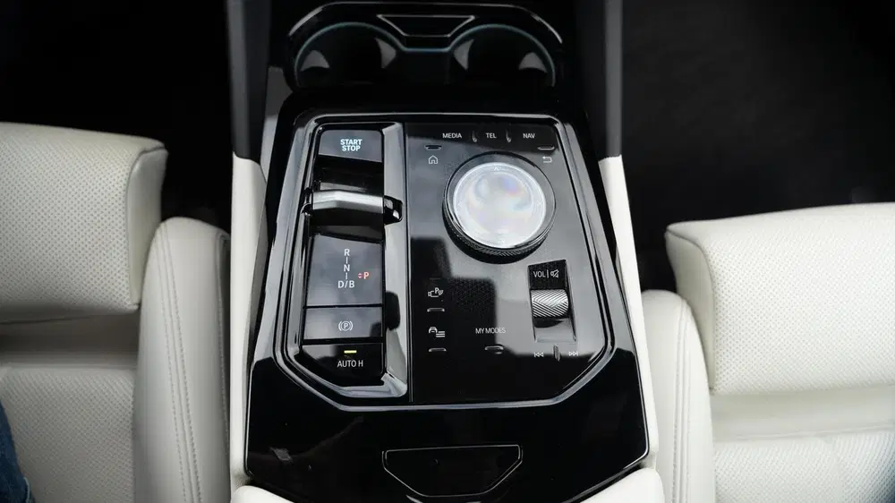 BMW i5 i5 Touring eDrive40 84 kWh uit 2024, foto 19