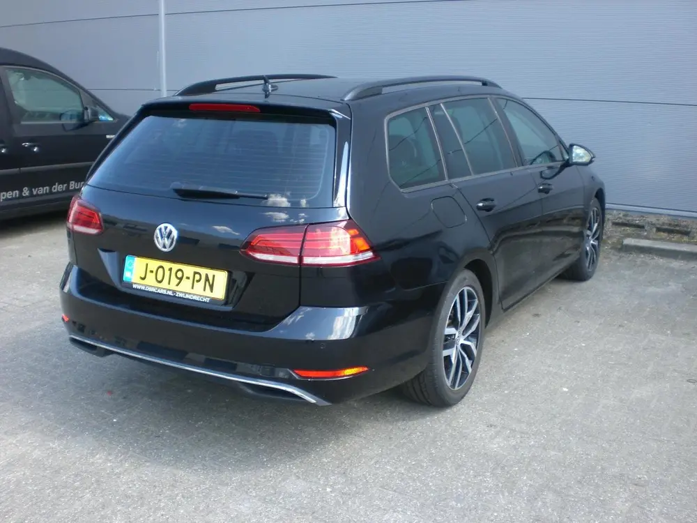 Volkswagen Golf Variant 1.0 TSI Highline 115pk Automaat (DSG uit 2019, foto 13