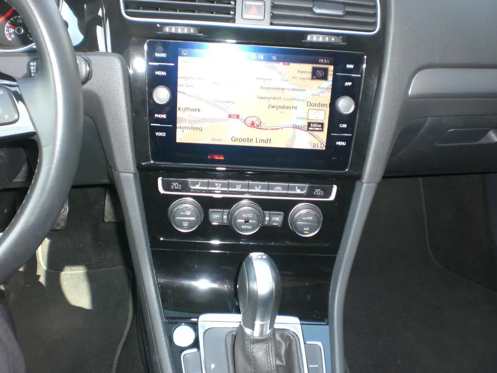 Volkswagen Golf Variant 1.0 TSI Highline 115pk Automaat (DSG uit 2019, foto 6