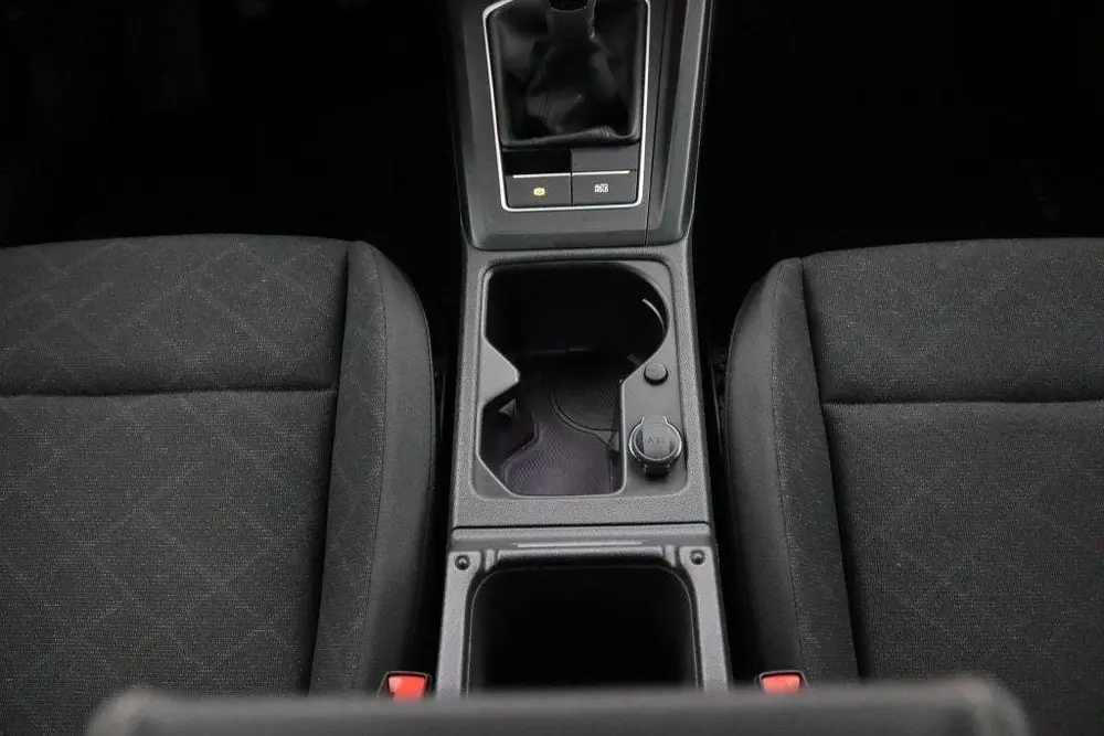 Volkswagen Golf 1.0 TSI Life Trekhaak uit 2023, foto 18