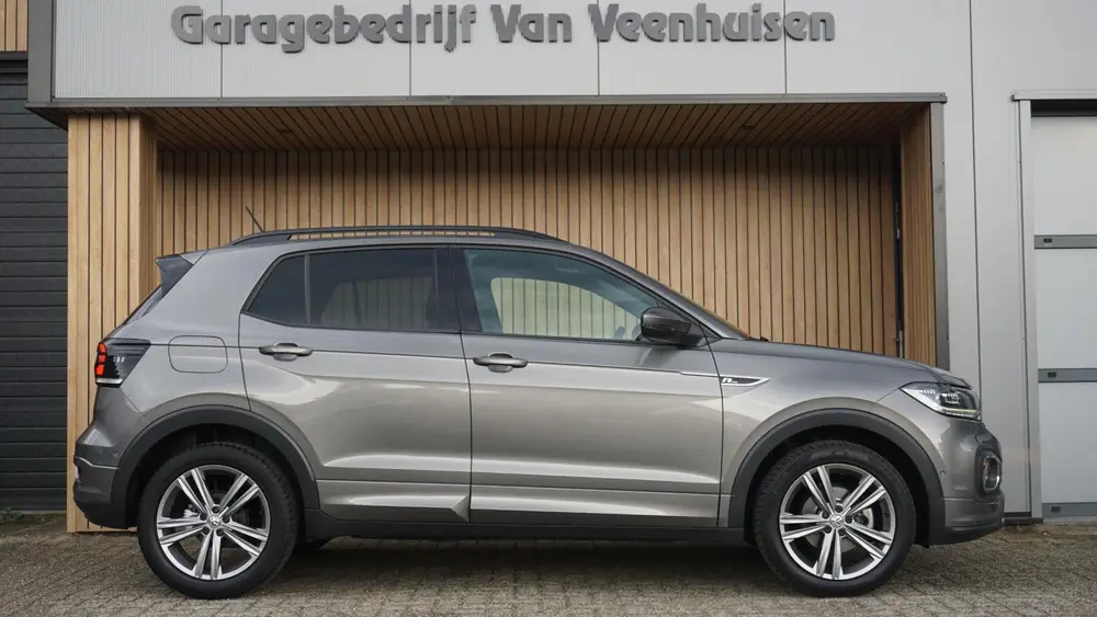 Volkswagen T-Cross 1.0 TSI 115pk 2x R-line Virtual Cockpit L uit 2019, foto 3