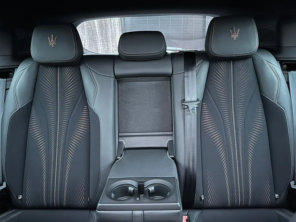 Maserati Grecale AWD Folgore 105kWh 557 PK | Panoramadak, 36 uit 2025, foto 17