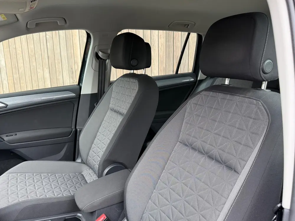 Volkswagen Tiguan 1.4 TSI eHybrid Life / Trekhaak / DH / uit 2022, foto 20