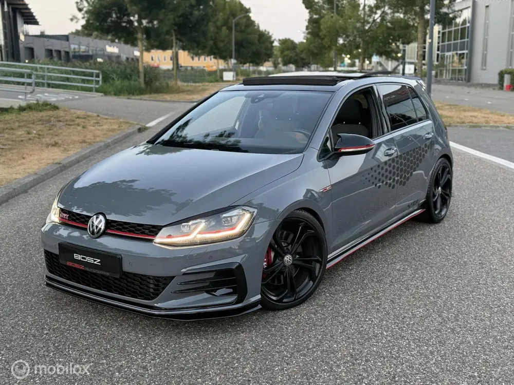 Volkswagen Golf 7.5 2.0 TSI GTI TCR DSG PANO NARDO DCC BULLX uit 2019, foto 3
