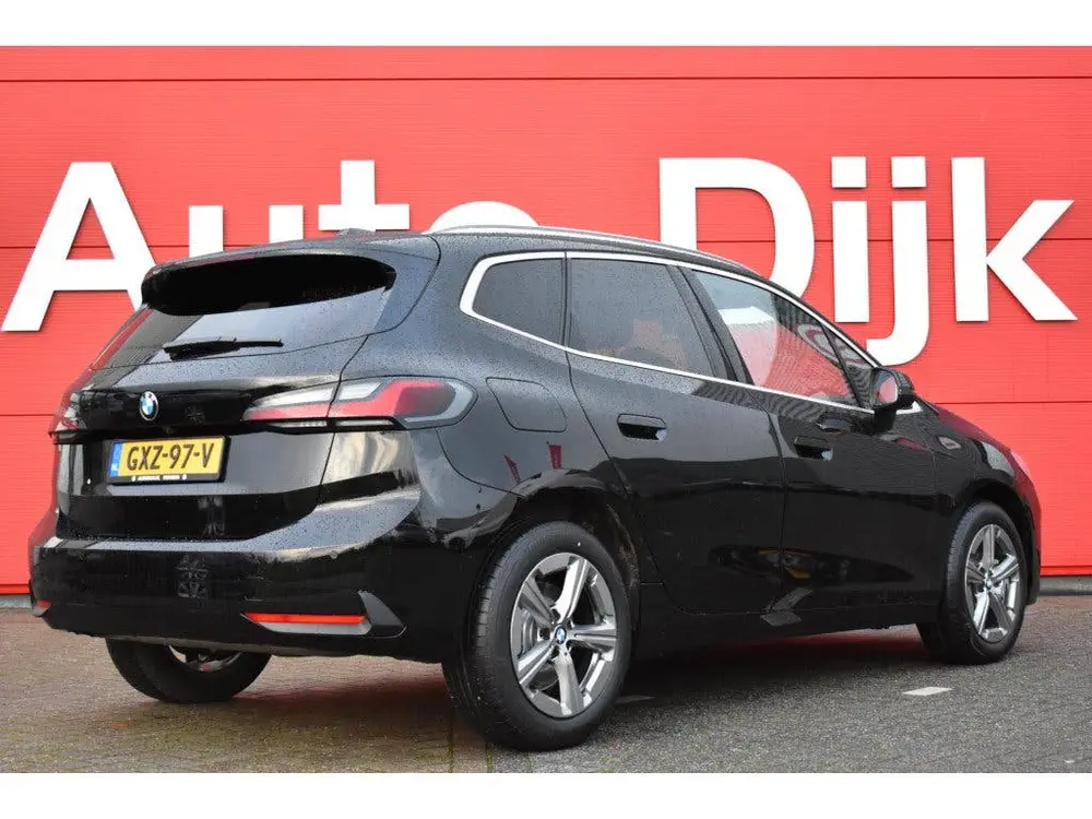 BMW 2-serie 2 Serie Active Tourer 223i xDrive LED uit 2024, foto 2