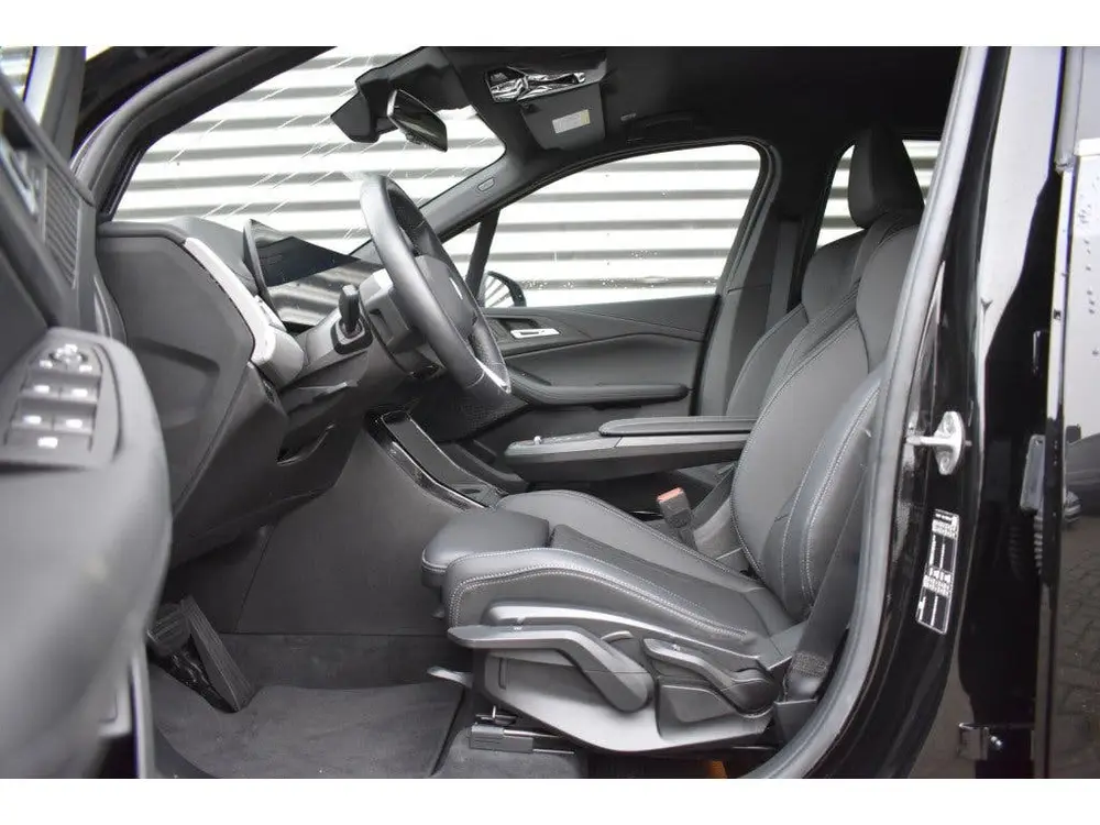 BMW 2-serie 2 Serie Active Tourer 223i xDrive LED uit 2024, foto 5