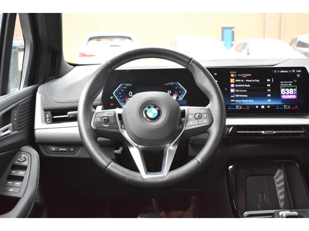 BMW 2-serie 2 Serie Active Tourer 223i xDrive LED uit 2024, foto 9