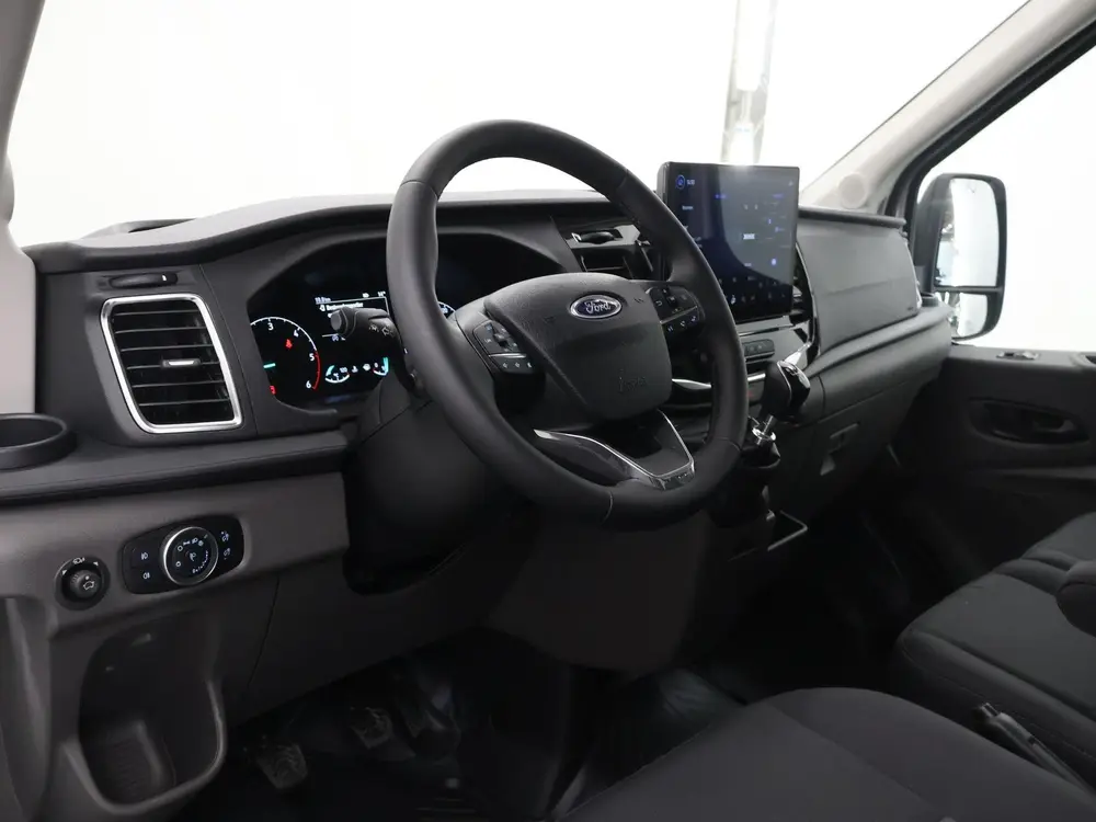 Ford Transit 350 uit 2024, foto 7