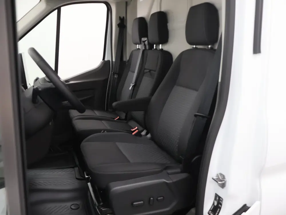Ford Transit 350 uit 2024, foto 8