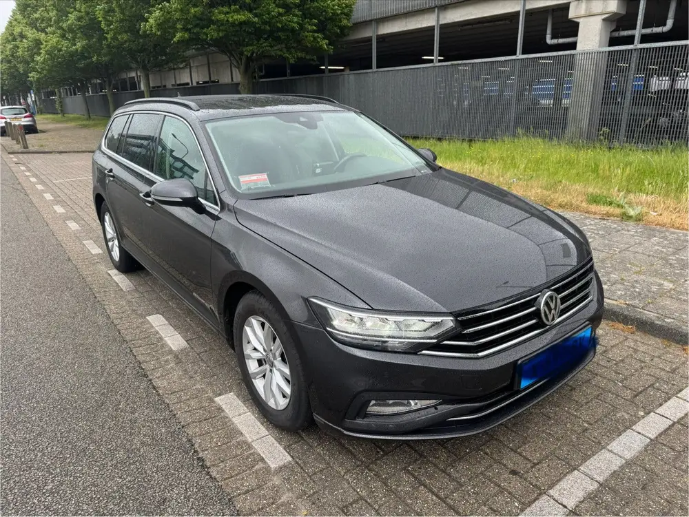 Volkswagen Passat VARIANT 2.0TDI 150 PK DSG-7 AUT 2020 Grijs uit 2020
