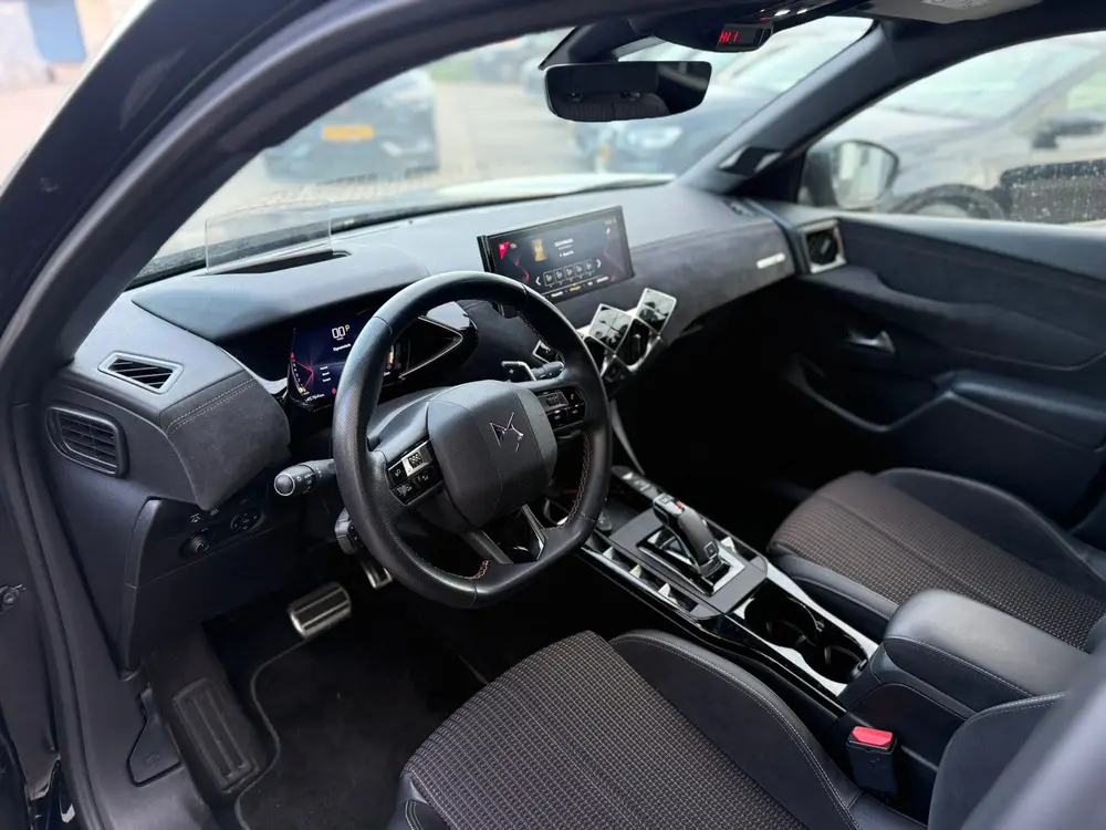 DS Automobiles 3 Crossback DS 3 Performance Line 1.2 Puretech 131pk Aut 2021 Zwart uit 2021, foto 10