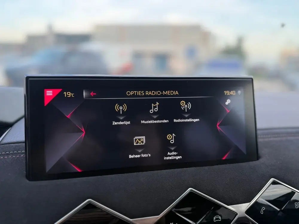 DS Automobiles 3 Crossback DS 3 Performance Line 1.2 Puretech 131pk Aut 2021 Zwart uit 2021, foto 16