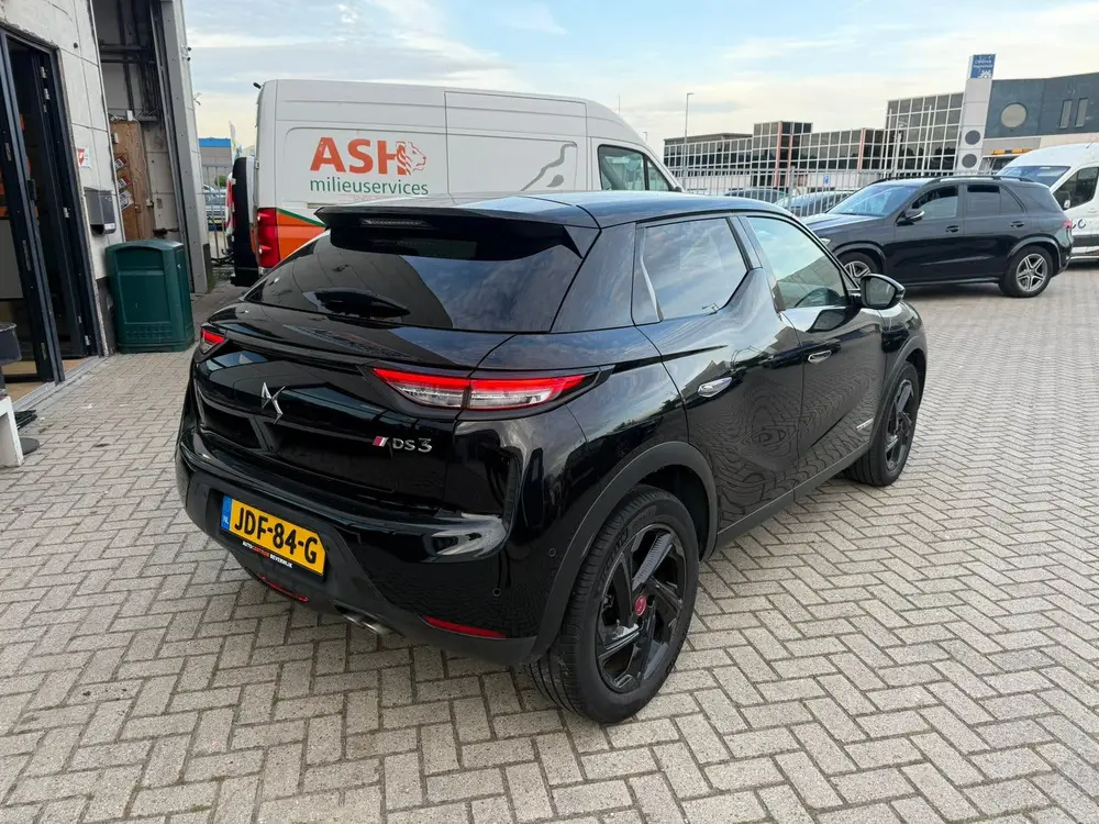 DS Automobiles 3 Crossback DS 3 Performance Line 1.2 Puretech 131pk Aut 2021 Zwart uit 2021, foto 5