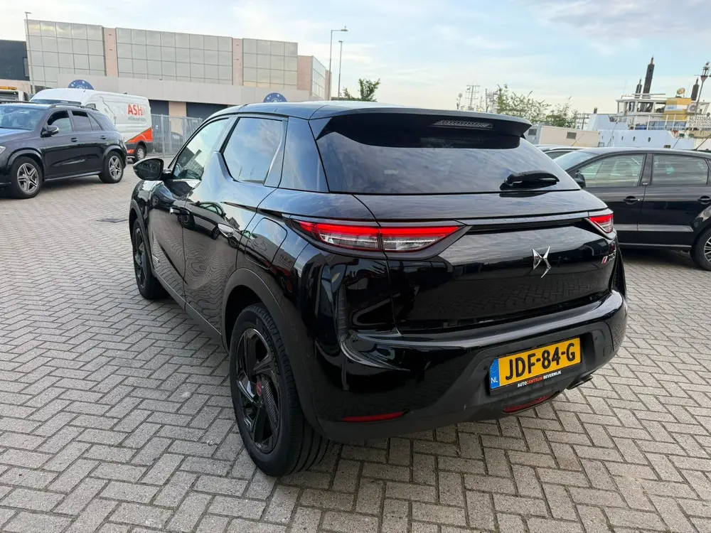 DS Automobiles 3 Crossback DS 3 Performance Line 1.2 Puretech 131pk Aut 2021 Zwart uit 2021, foto 7
