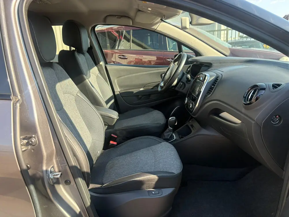 Renault Captur 1.3 TCe Intens Clima, cruise, blindspot, came uit 2019, foto 11