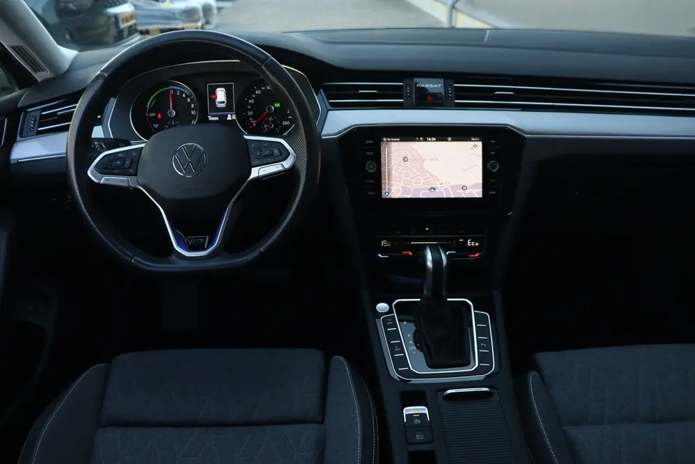 Volkswagen Passat Variant 1.4 TSI PHEV GTE Business | Trekha uit 2023, foto 11