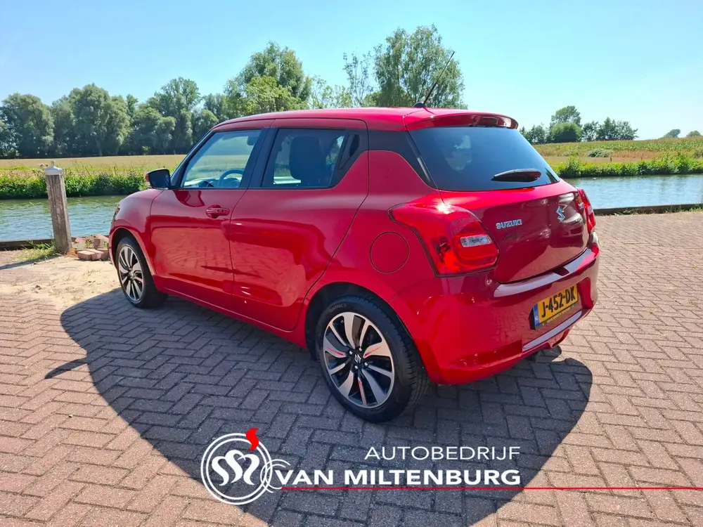 Suzuki Swift 1.2 Stijl Automaat Clima Cruise Navi Camer uit 2020, foto 2