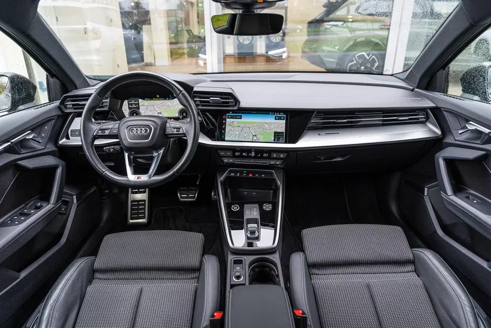 Audi A3 45 TFSIe 245pk PHEV S Edition Competition uit 2023, foto 5
