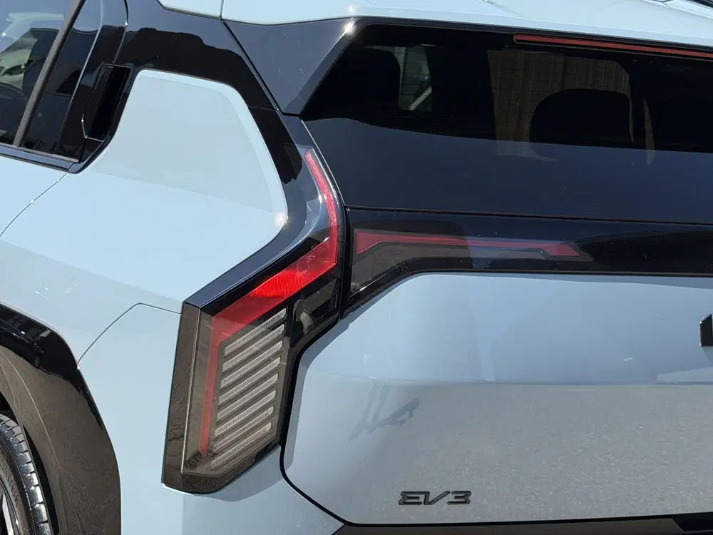 Kia EV3 GT-PlusLine 81.4 kWh uit 2025, foto 14