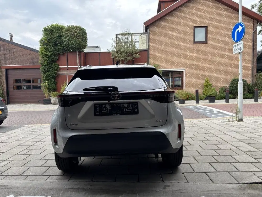 Toyota Yaris Cross 1.5 Hybr 130 Dynamic (bj 2025 uit 2025, foto 3