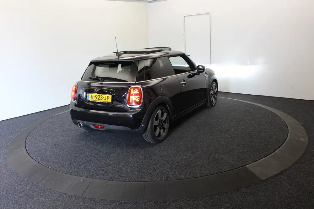 Mini Cooper 1.5 Cooper 60 Years Pano Vol Leder Head-up uit 2020, foto 19