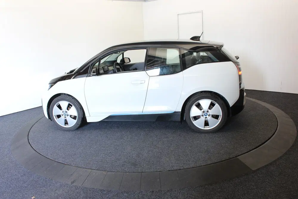 BMW i3 Exec. 120Ah 42Kwh SOH 94% Warmtepomp Camer uit 2019, foto 17