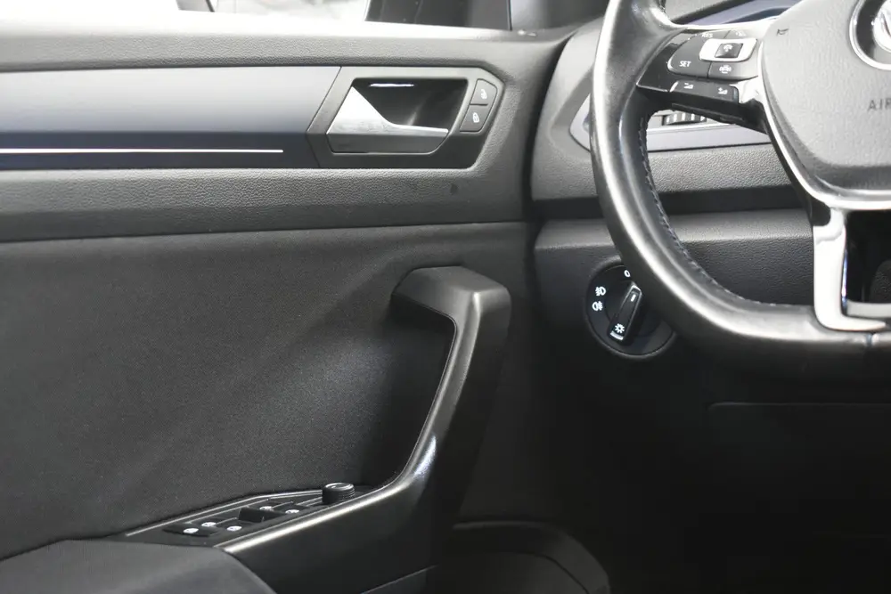 Volkswagen T-Roc 1.5 TSI Sport R Bi-tone Automaat Navi Carpl uit 2020, foto 20