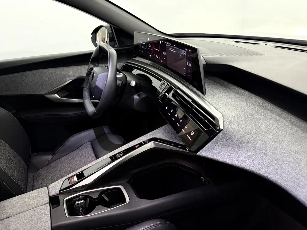 Peugeot 5008 1.2 Hybrid 145 Allure 7p 360 Camera uit 2025, foto 10