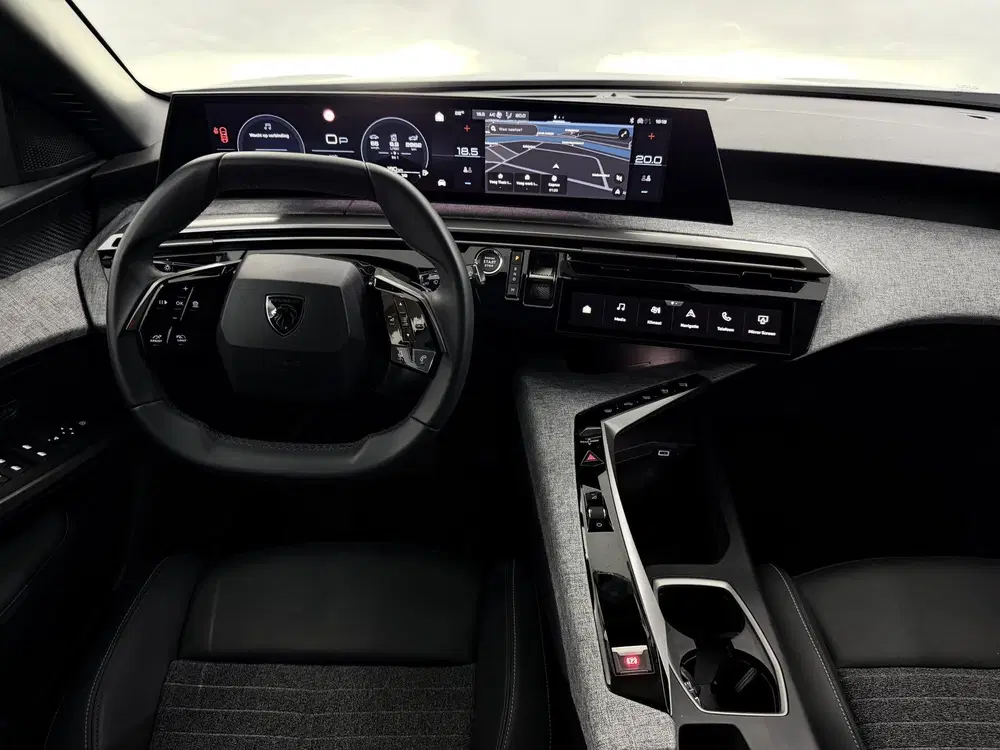 Peugeot 5008 1.2 Hybrid 145 Allure 7p 360 Camera uit 2025, foto 12