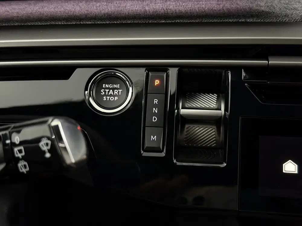 Peugeot 5008 1.2 Hybrid 145 Allure 7p 360 Camera uit 2025, foto 19