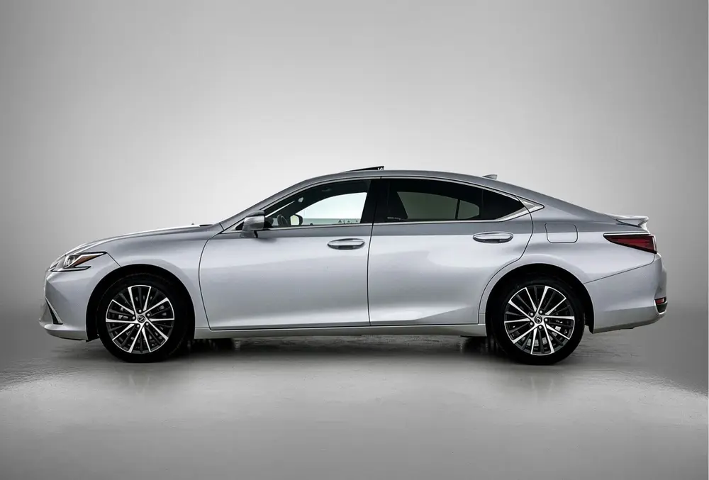 Lexus ES 300h Business Line uit 2024, foto 3