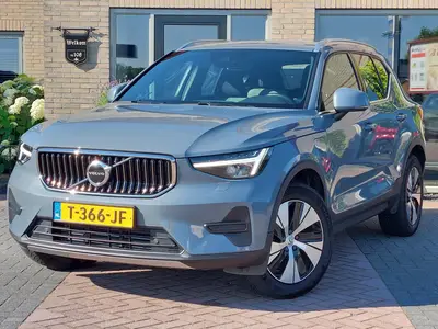 Volvo XC40 1.5 T4 Plug-in hybrid Core Bright uit 2023