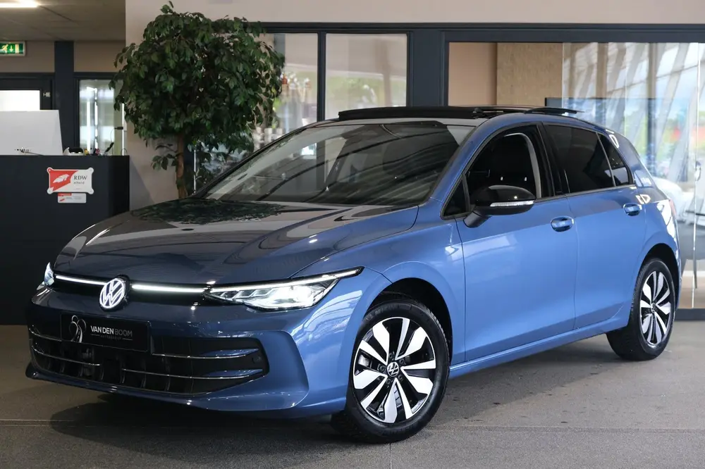 Volkswagen Golf 8.5 1.5 eTSI 115PK DSG Goal Edition Pano Nav uit 2025