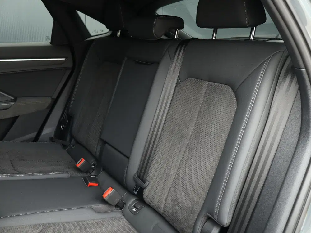 Audi Q3 45 TFSI e 245PK S-Line uit 2022, foto 18