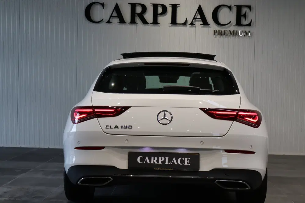 Mercedes-Benz CLA 180 Business Solutio uit 2021, foto 3