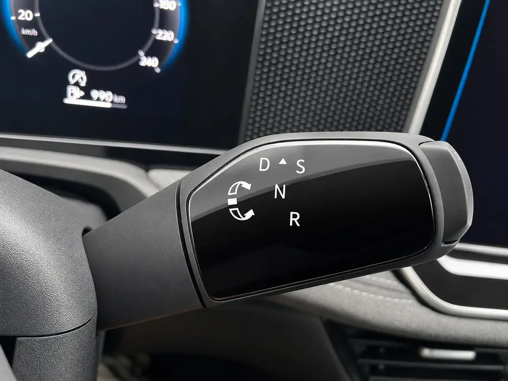 Volkswagen Passat Variant 1.5 eTSI Business Navigatie Apple uit 2025, foto 17