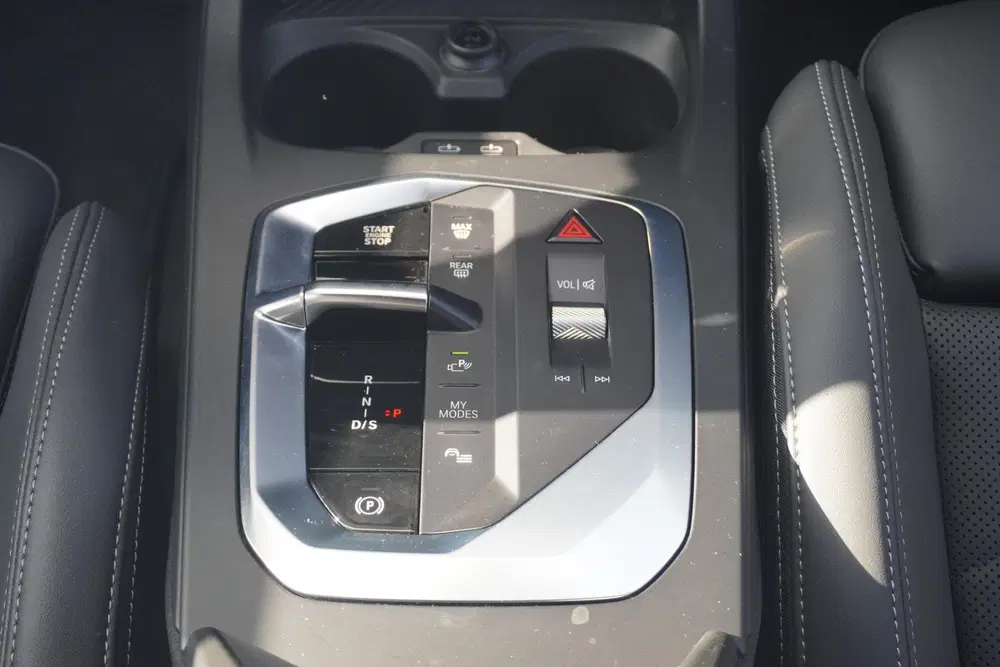 BMW 1-serie 5-deurs 120 uit 2025, foto 14