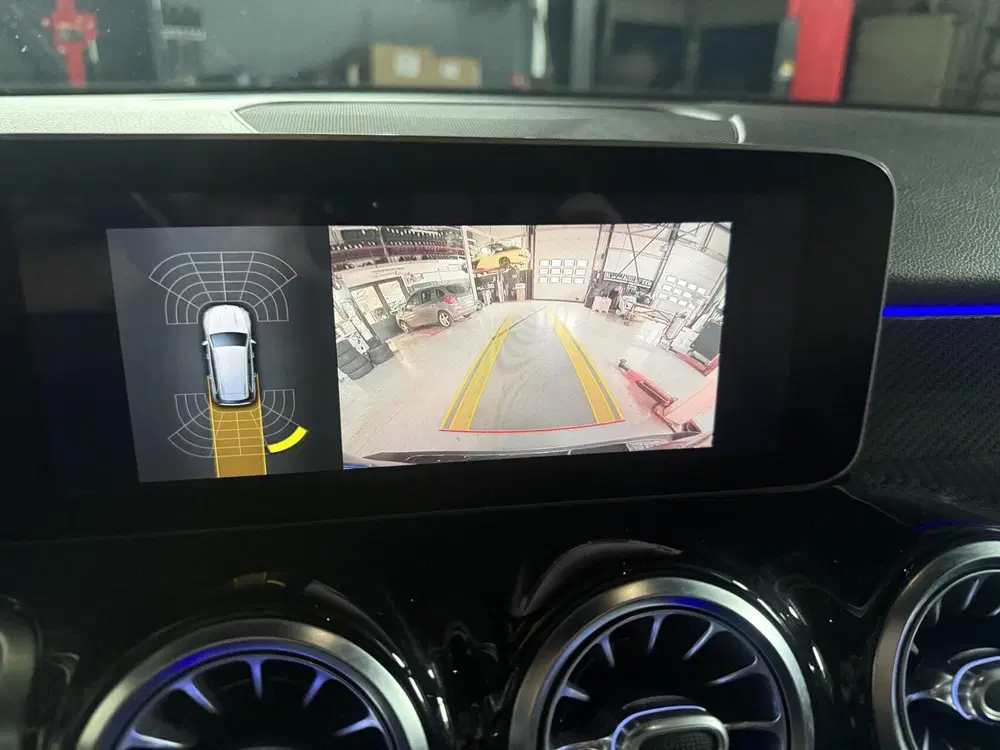 Mercedes-Benz GLB 200 Business Solution AMG PANORAMADAK uit 2020, foto 10