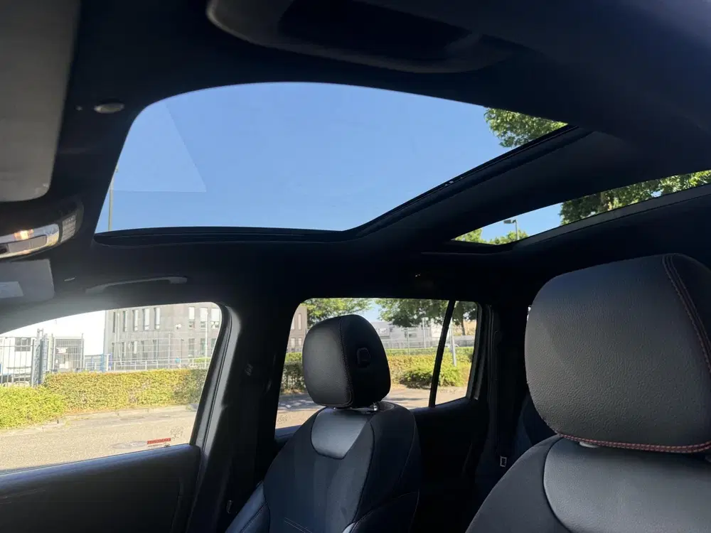 Mercedes-Benz GLB 200 Business Solution AMG PANORAMADAK uit 2020, foto 4